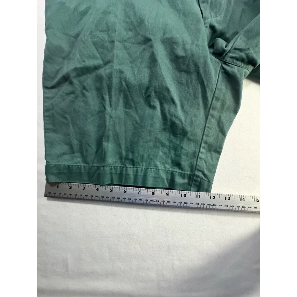 Roundtree & Yorke Chino Shorts Mens 40 Green Relaxed Fit Cotton Twill NWT Top 40